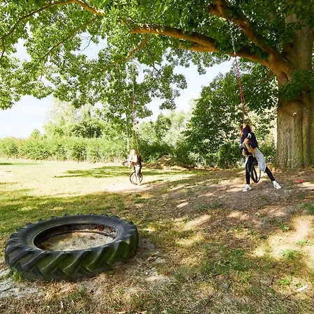 Gut Paelitzhof Дом отдыха *